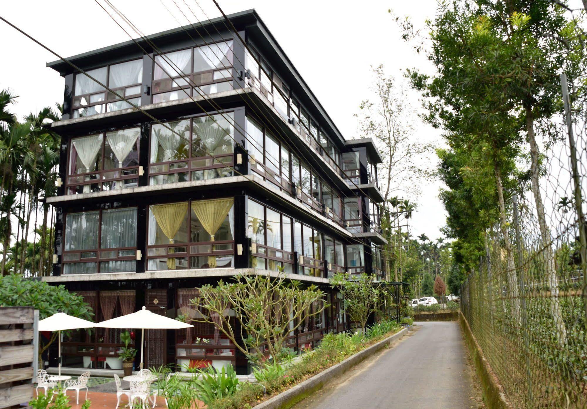 Full House Bed And Breakfast Nantou Eksteriør bilde