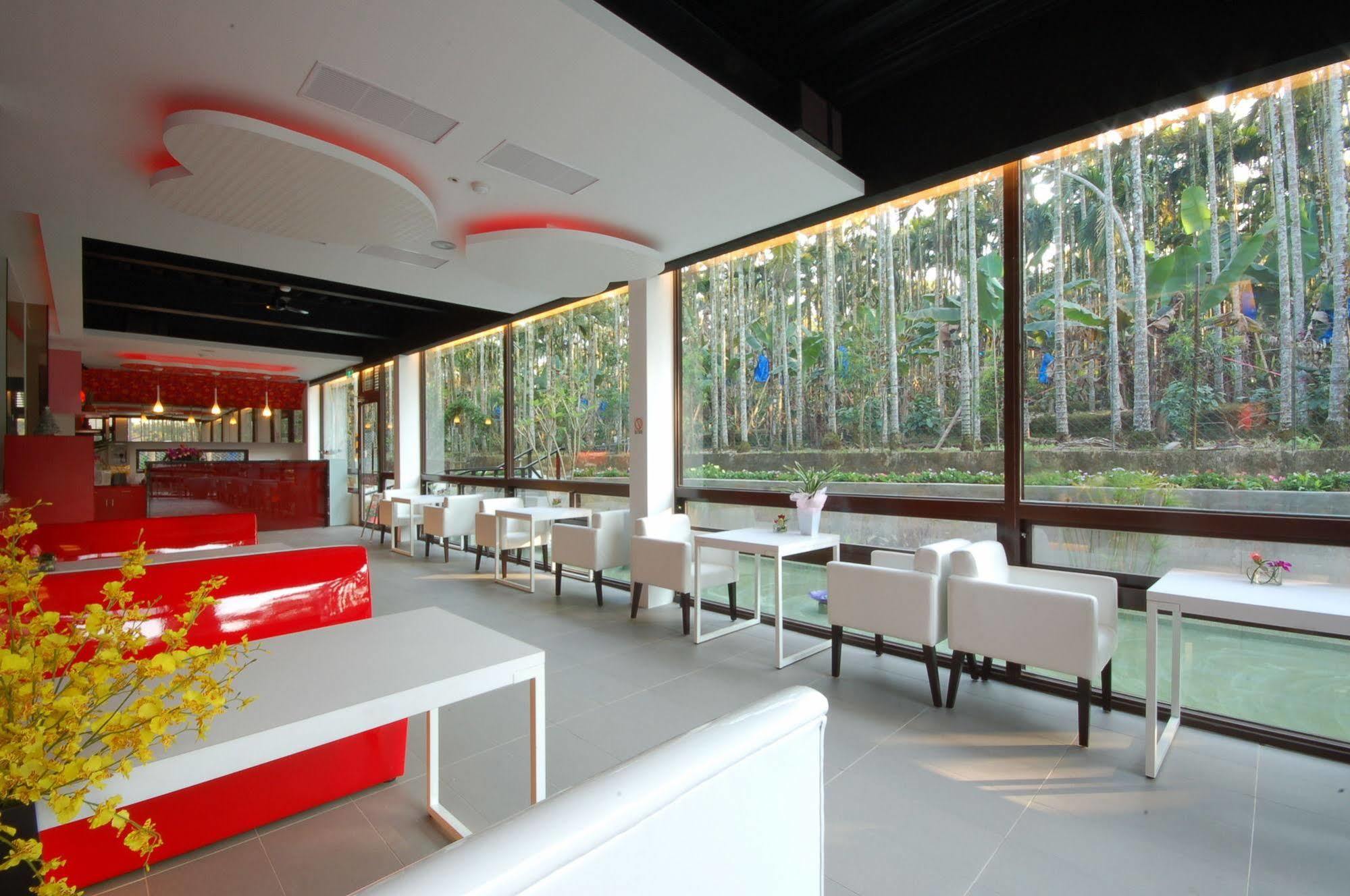 Full House Bed And Breakfast Nantou Eksteriør bilde