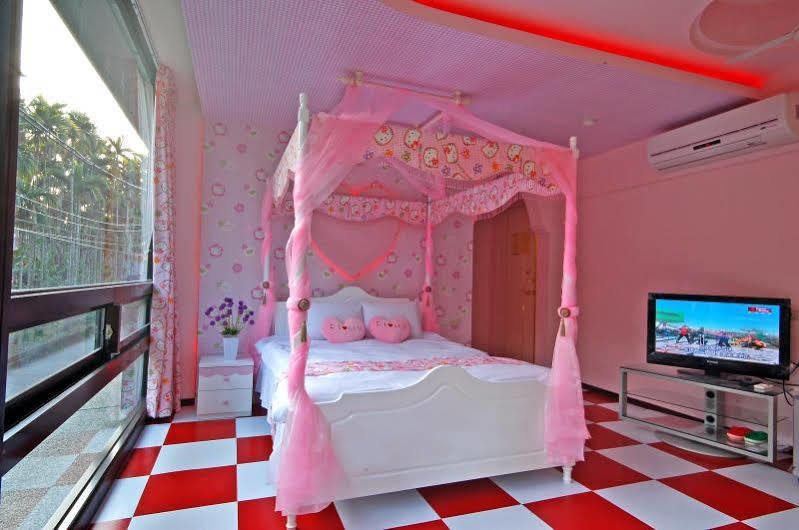 Full House Bed And Breakfast Nantou Eksteriør bilde
